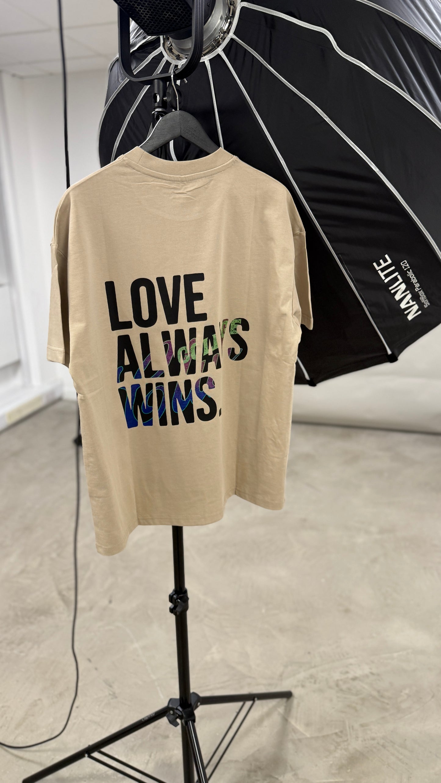 LAW Signature College Club T-shirt