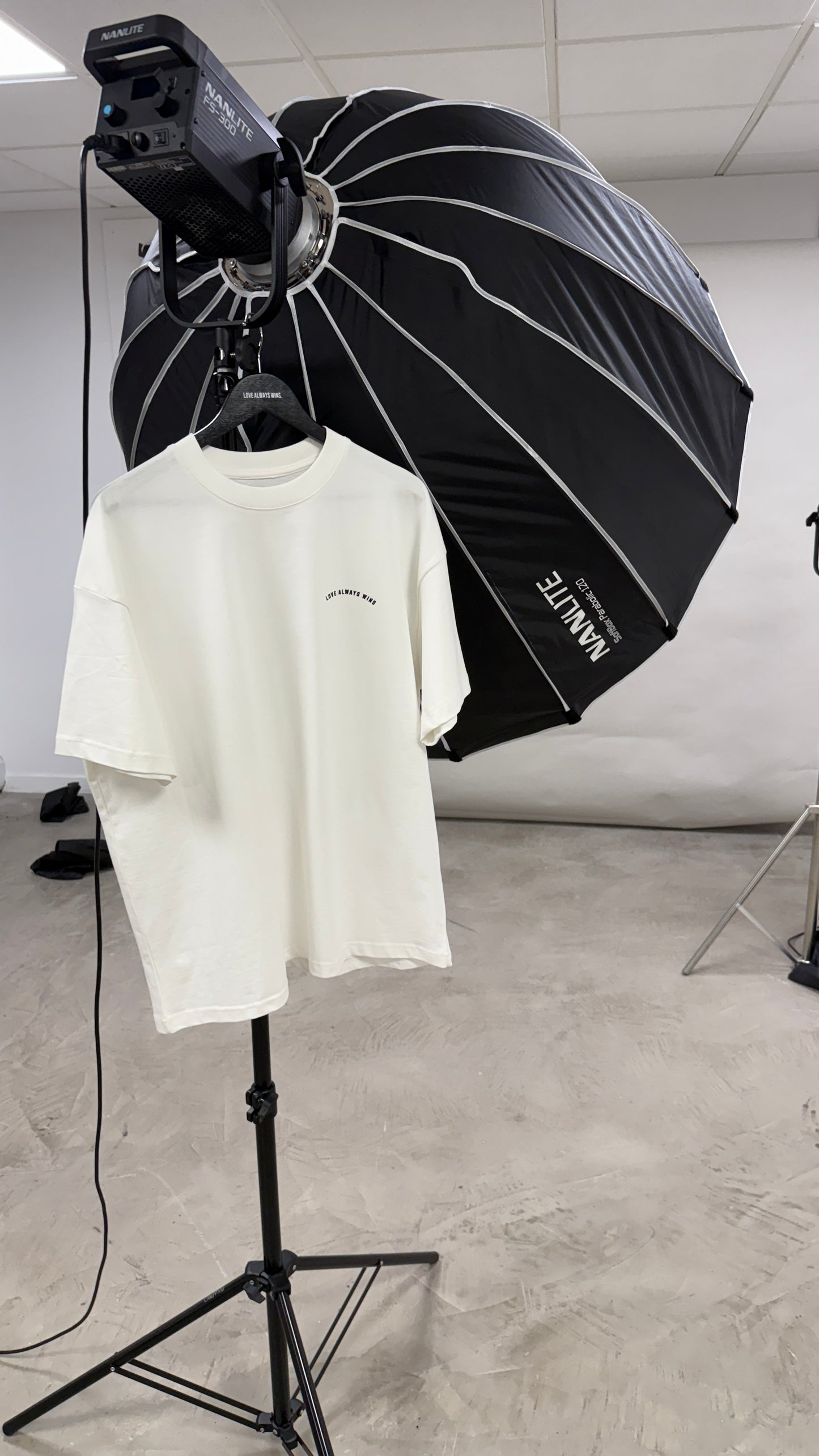 LAW Signature College Club T-shirt