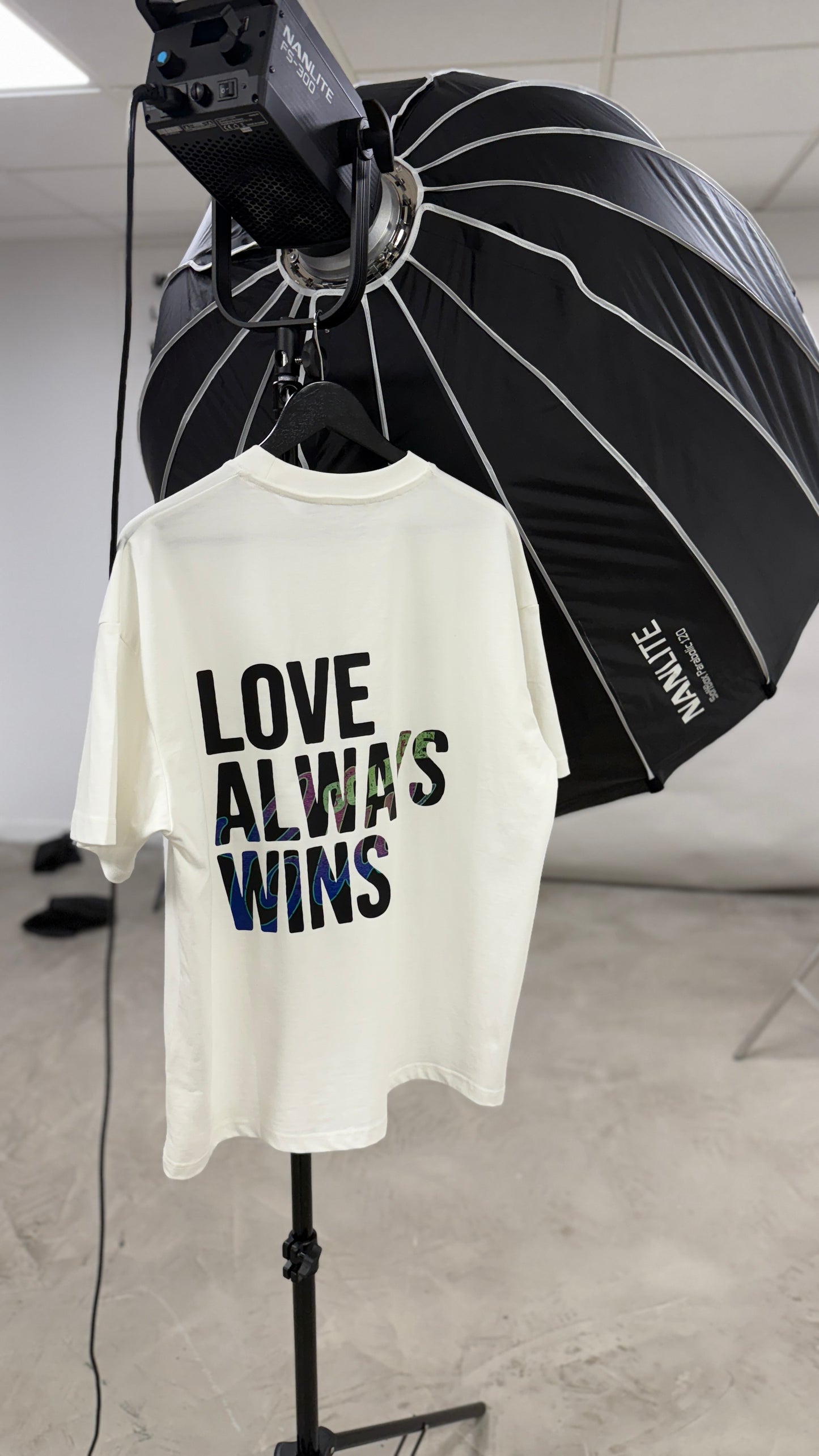 LAW Signature College Club T-shirt